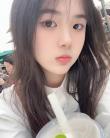 Tina学吉他